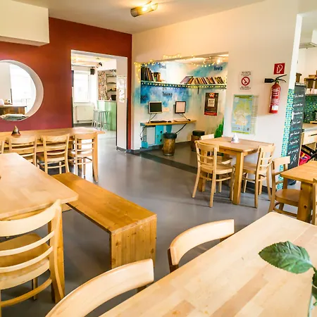 Babelfish Hostel-2