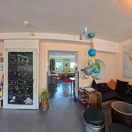 Babelfish Hostel-3